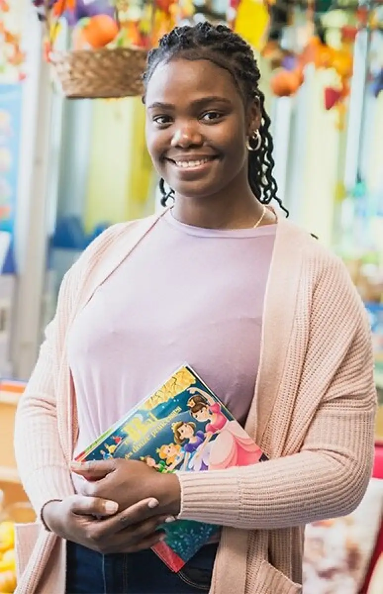 Personne en reconnaissance des acquis en éducation à l'enfance