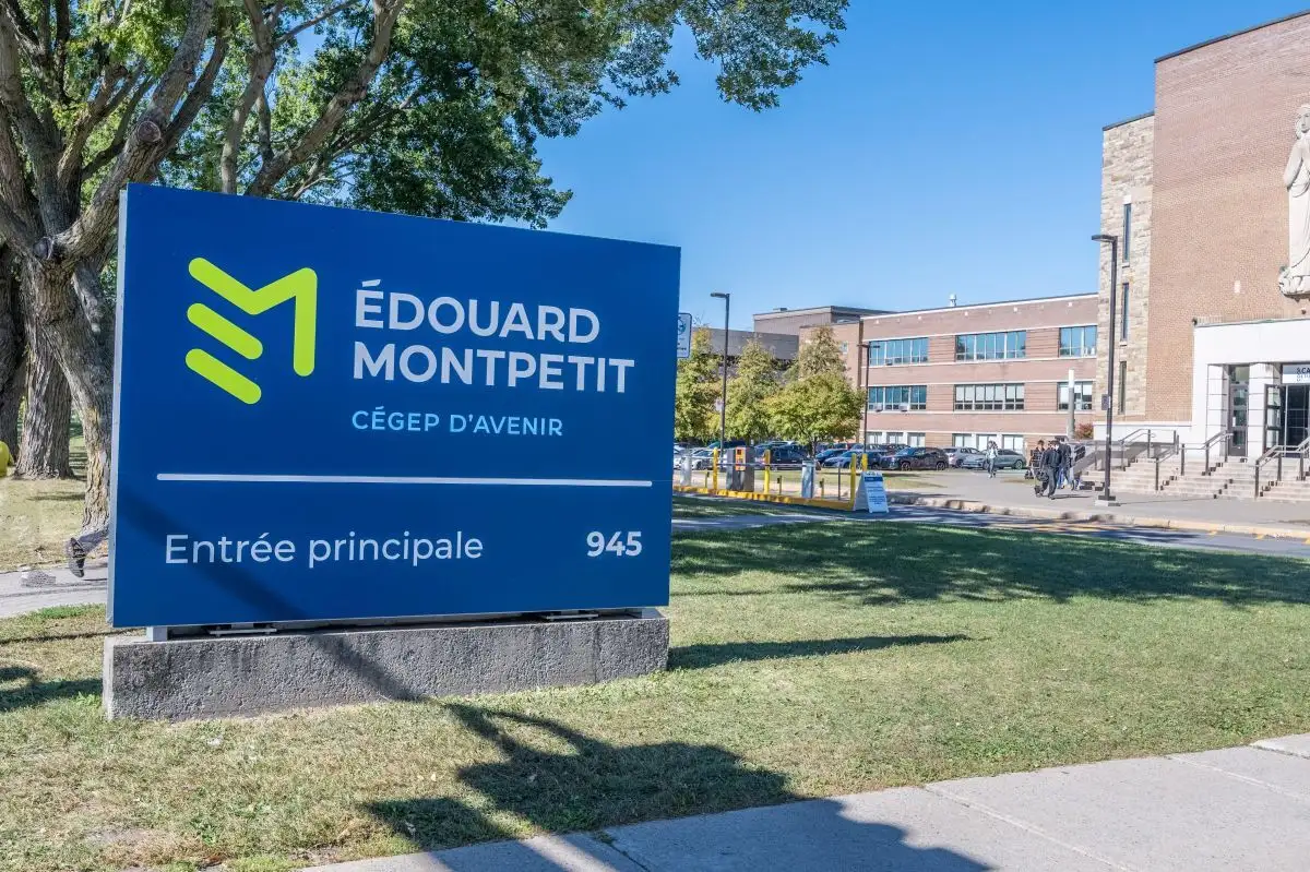 Entrée du 945 chemin de Chambly