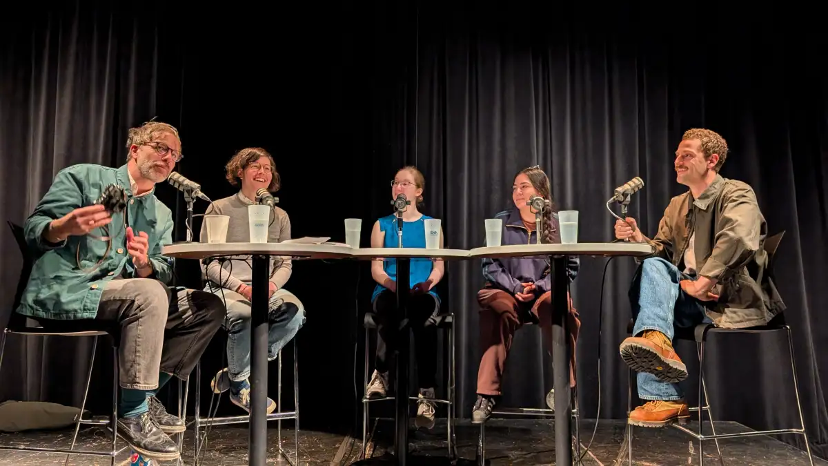 Des panélistes lors d'une conférence du Printemps de la culture du Cégep et de l'ÉNA