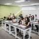 Personnes étudiantes en classe